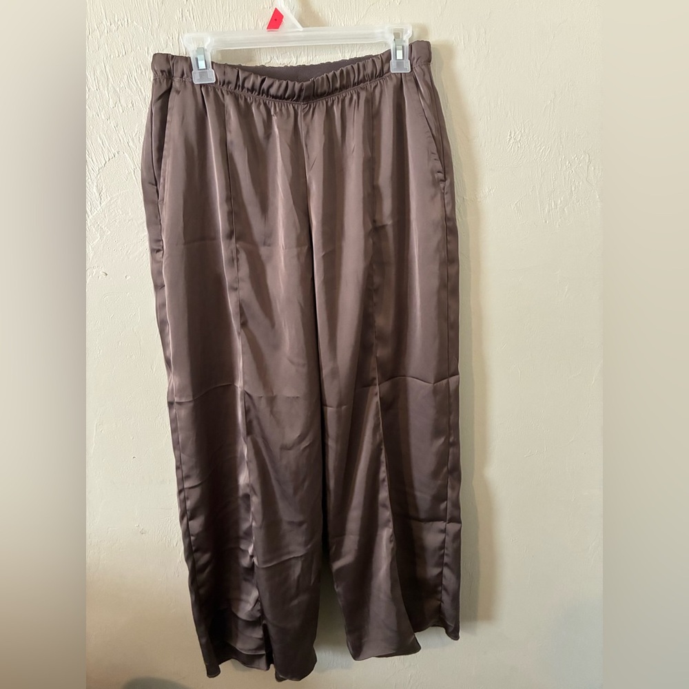 GAP Satin Joggers in Taupe Brown